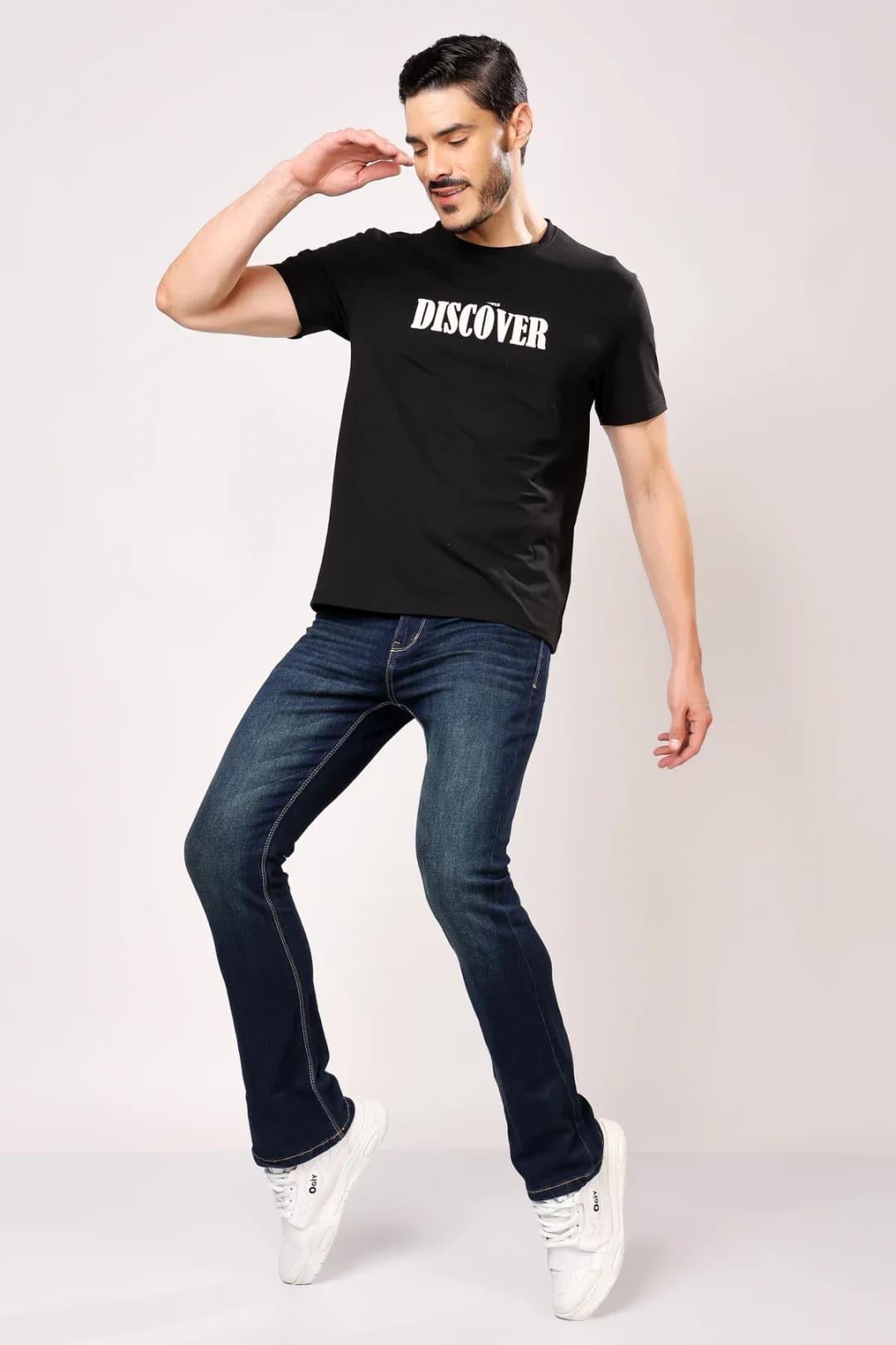 Trendsetting Bootcut Jeans: Embrace Comfort | Style - Image 4